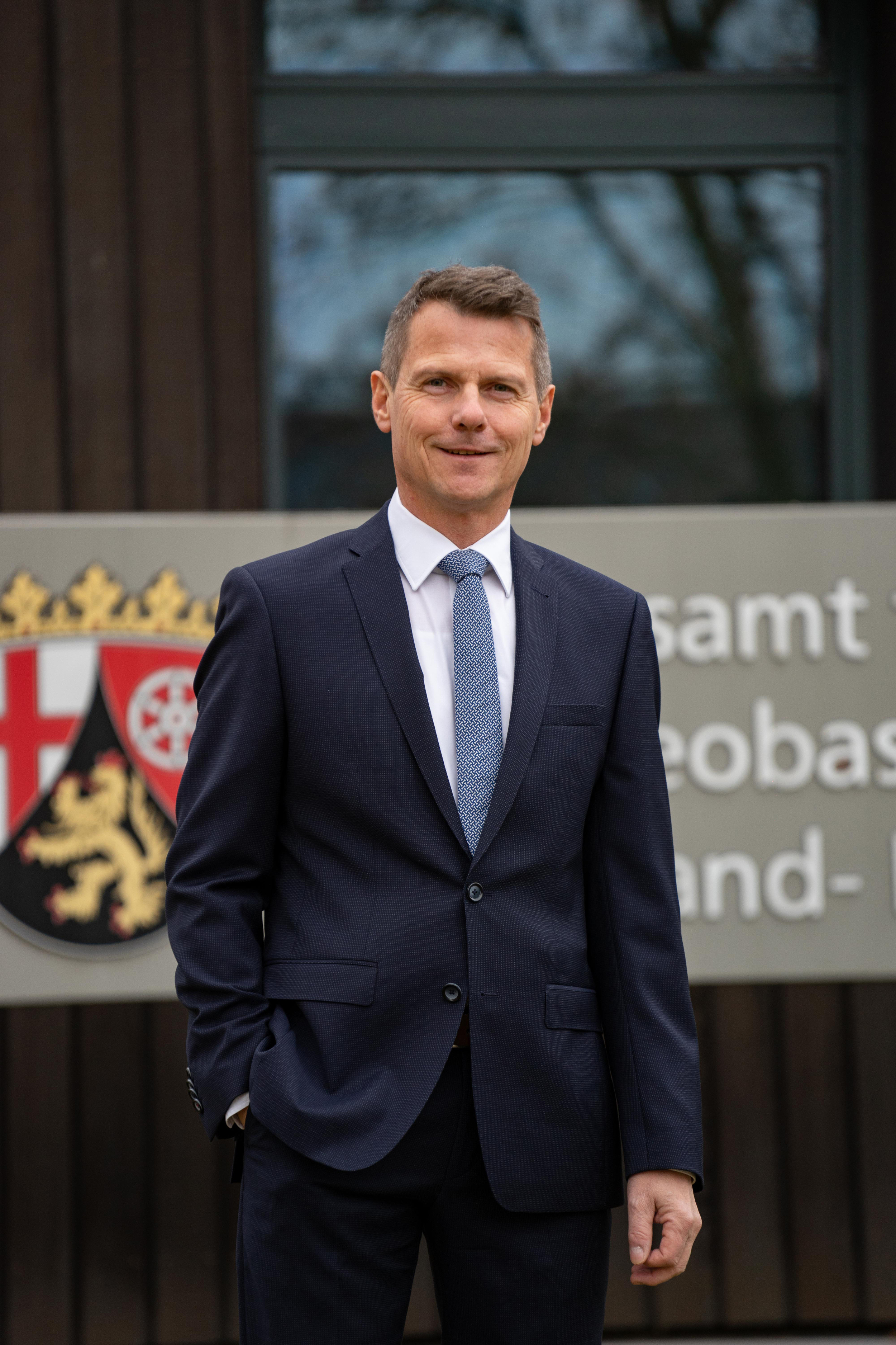 Dr Kurpjuhn Behördenleiter LVermGeo