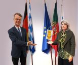 Flaggen&uuml;bergabe